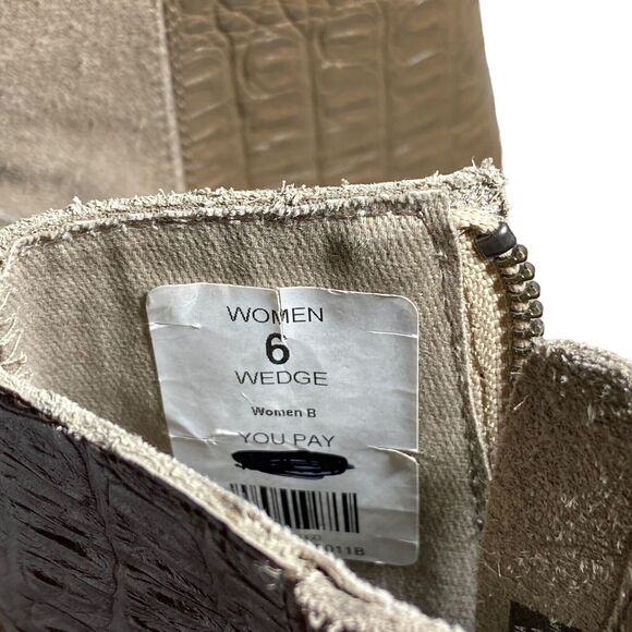 Toms Desert Taupe Beige Suede Croco Embossed Wedge Ankle Boots Women's 6 Zip Up - Picture 12 of 13